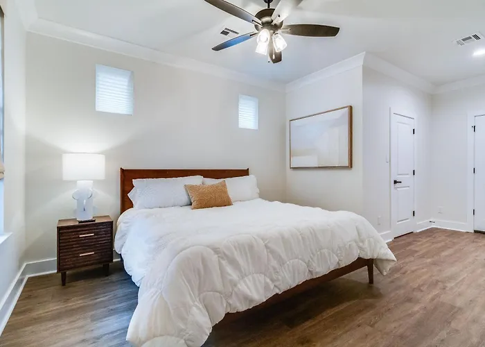 Brand New Designer Townhome In The Middle Of Town Apartment Lafayette